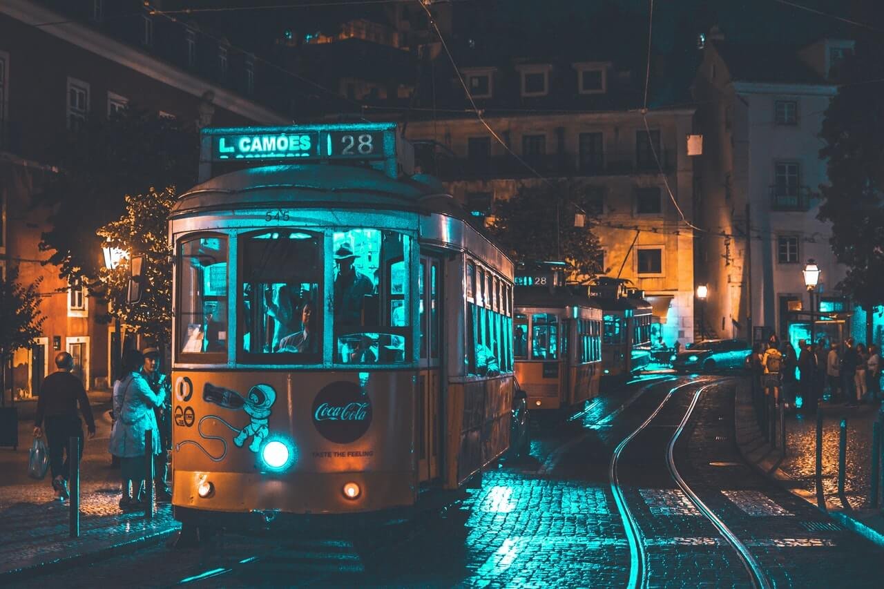 8580746